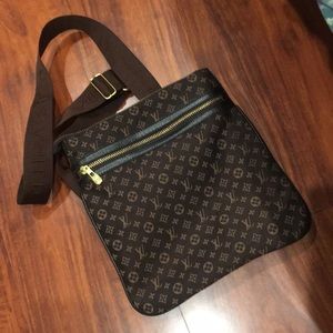 Louis Vuitton Shoulder Bag